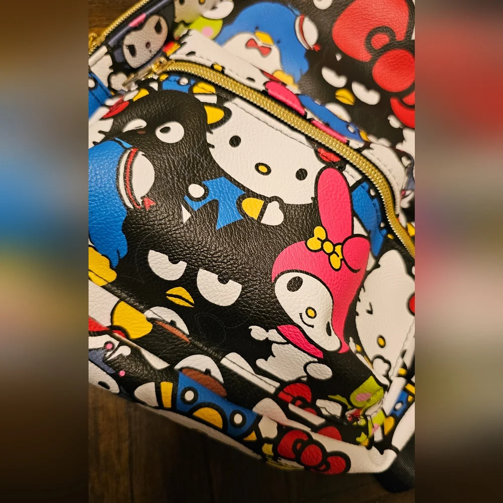 Hello Kitty mini backpack - Picture 3 of 6